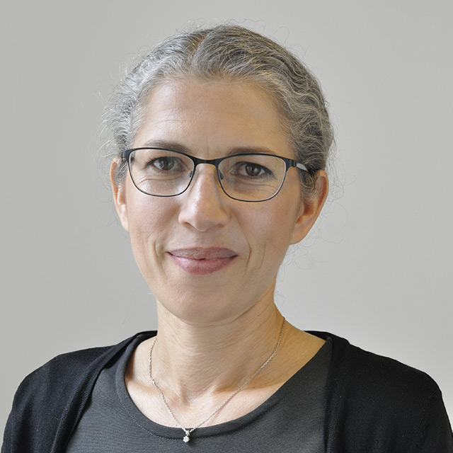 Dr Isabelle Benard